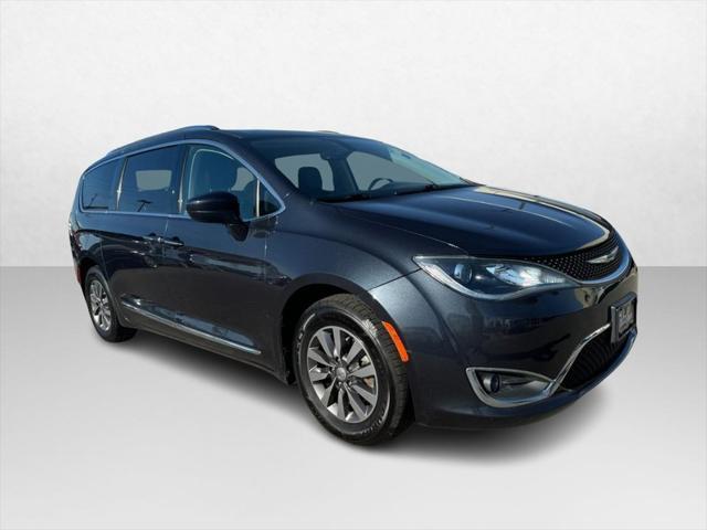 2019 chrysler pacifica touring-l plus