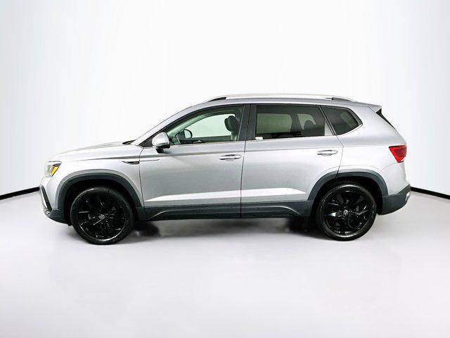2022 volkswagen taos 1.5t se