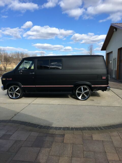 1980 chevrolet g-10 van (nomad) custom rust free