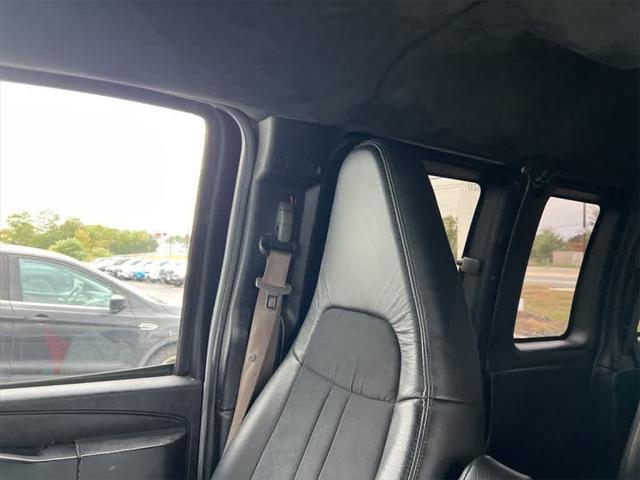 2017 chevrolet express 3500 ls