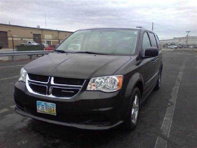 2012 dodge grand caravan passenger sxt minivan 4d in lester, pa