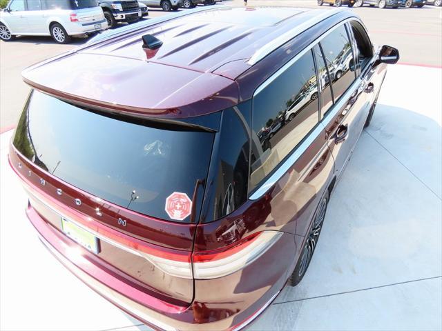 2022 lincoln aviator black label awd