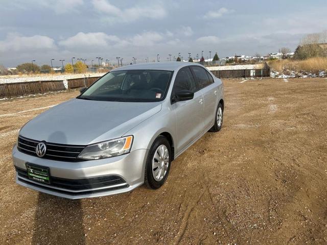 2015 volkswagen jetta 2.0l s