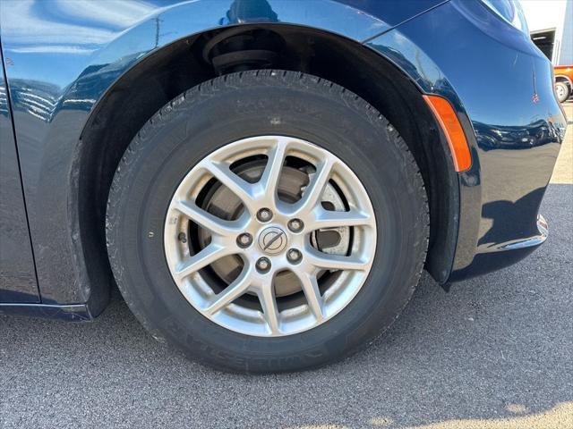 2022 chrysler pacifica touring l