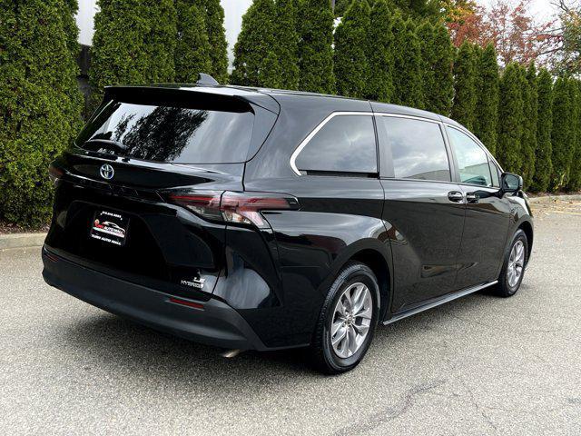 2023 toyota sienna le