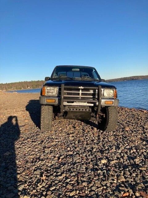 1988 toyota pickup, 4x4, sr5 xtra cab, 5 speed manual, 22re, clean/rust free
