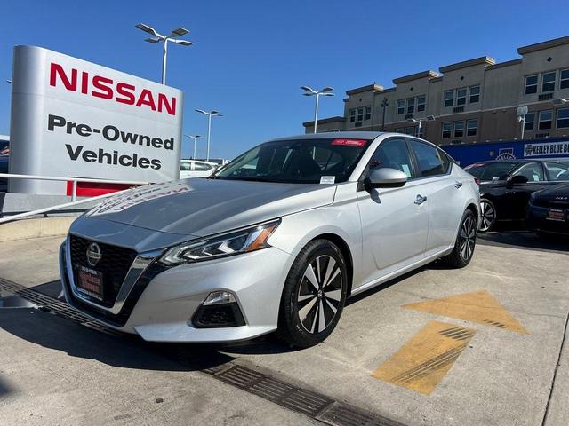 2022 nissan altima 2.5 sv