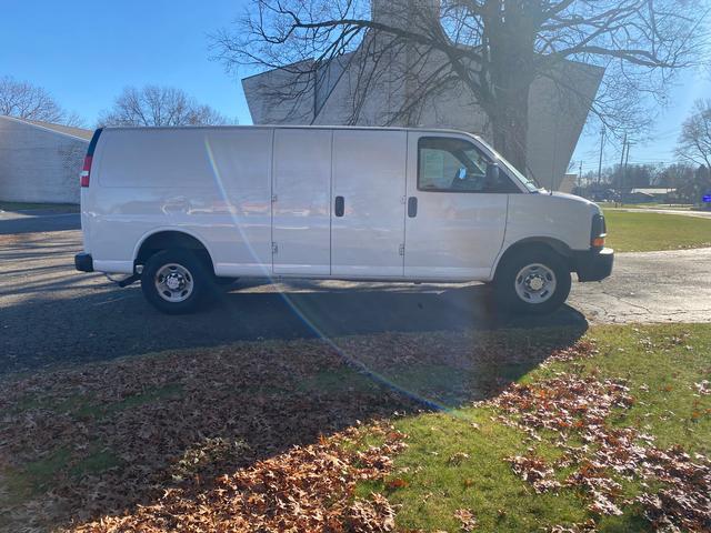 2015 chevrolet express 2500 work van