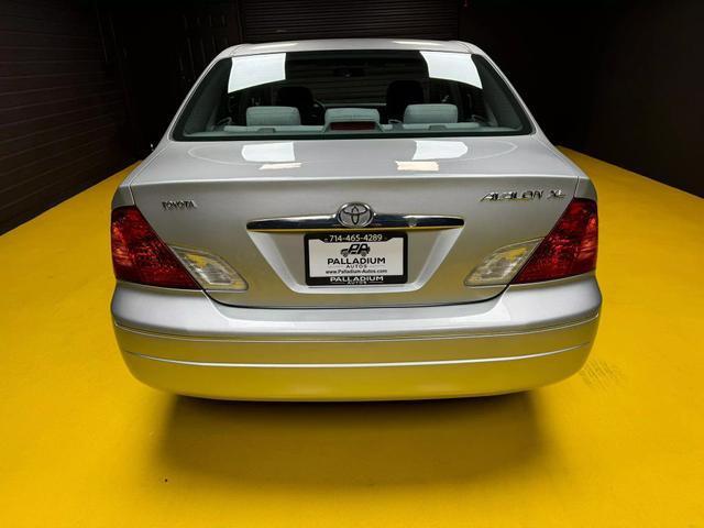 2002 toyota avalon xls