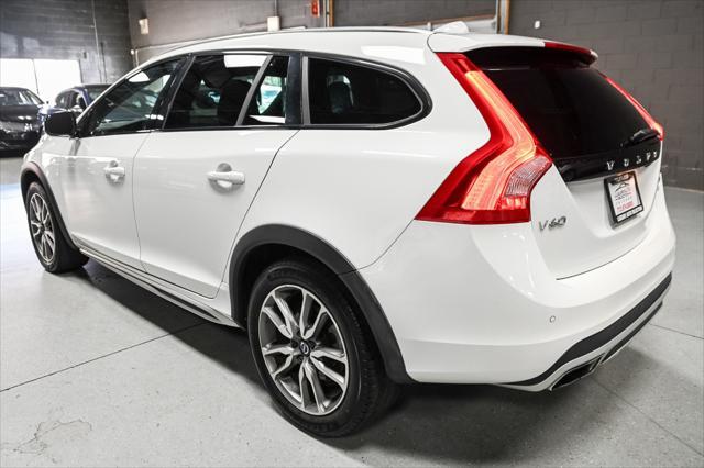 2018 volvo v60 cross country t5