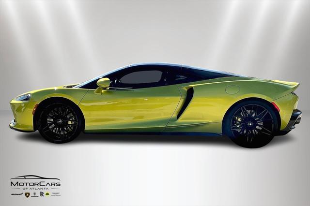 2023 mclaren gt