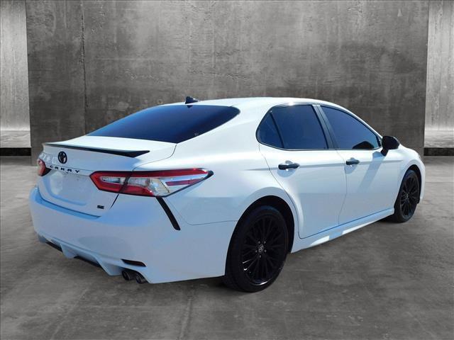 2020 toyota camry se