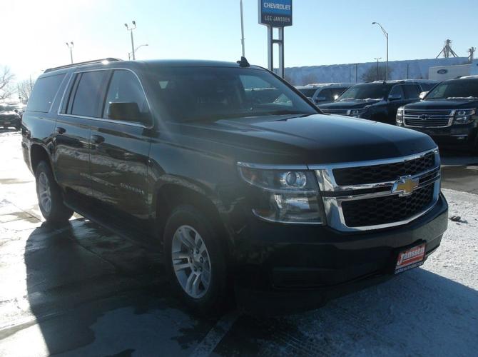 used 2018 chevrolet suburban 4wd lt holdrege, ne 68949 for sale in holdrege, nebraska