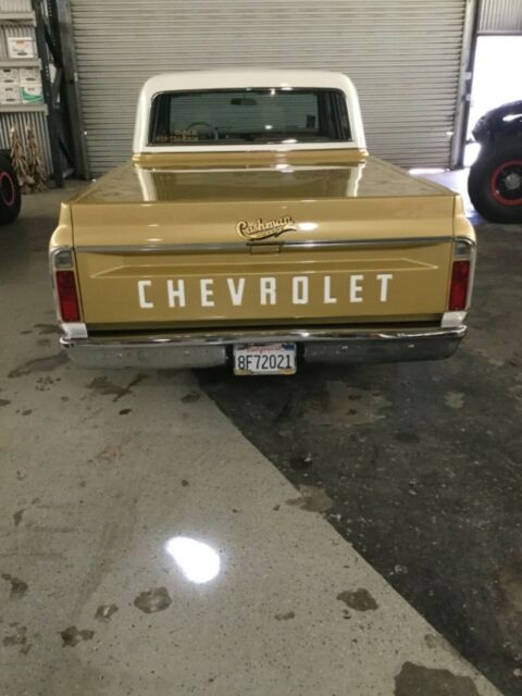 chevrolet.c/10 four door like new perfect
