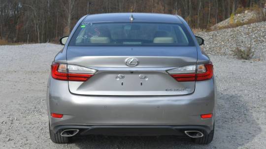 2018 Lexus ES