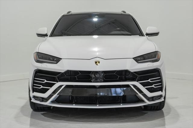 2020 lamborghini urus base