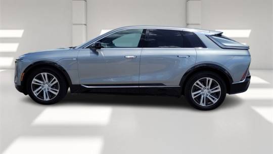 2024 cadillac lyriq tech