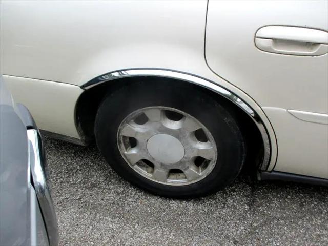 2001 cadillac deville base