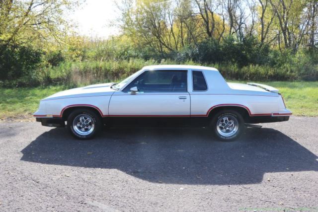 1984 olds cutlass hurst/442 with 89k original miles..priced to sell/no reserve!!