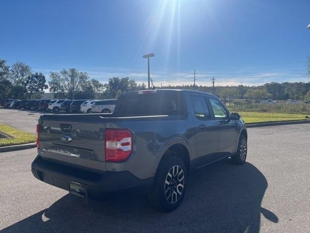 2023 ford maverick lariat
