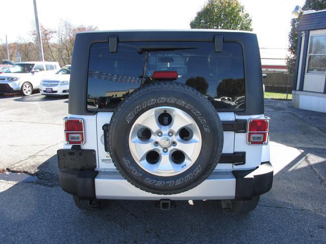 2014 jeep wrangler sahara