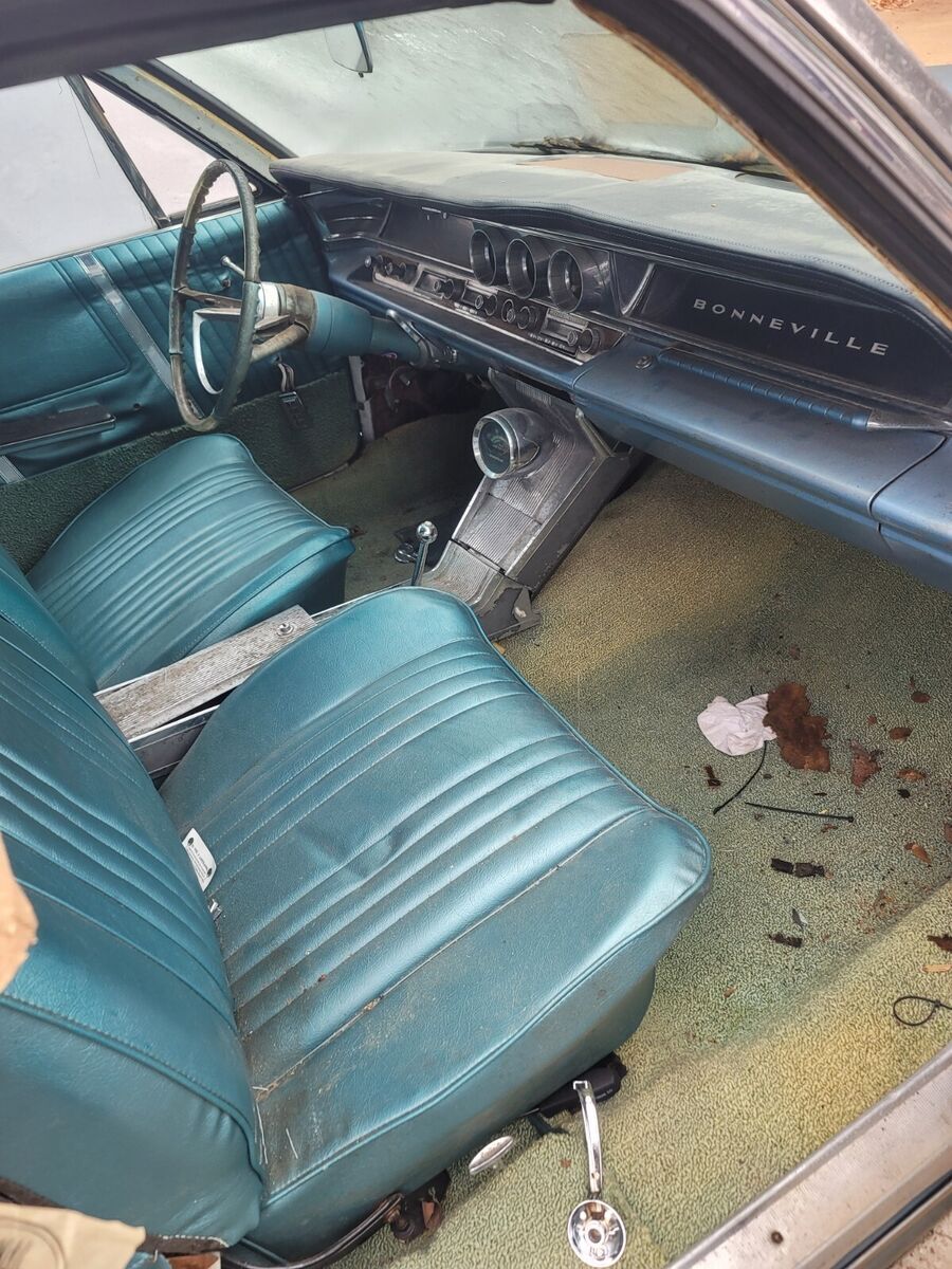 this car is running! 1963 pontiac bonnevill convertible. 389 engine