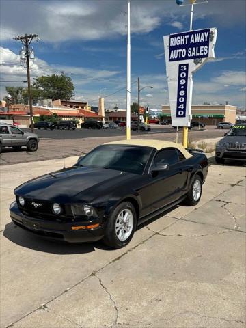 2005 ford mustang deluxe
