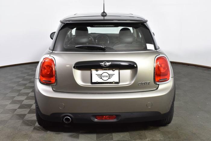 used 2018 mini cooper 2-door hardtop warwick, ri 02886 for sale in warwick, rhode island