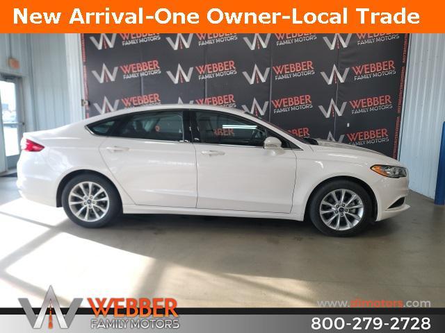 2017 ford fusion se