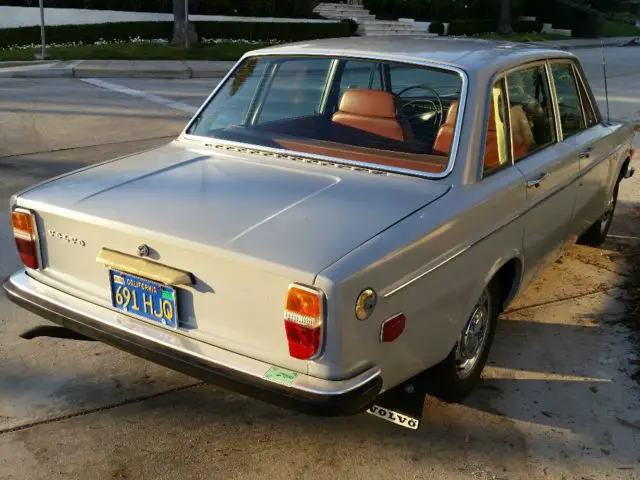 1970 volvo 144 2.0 cu 4 speed one owner beautiful condition!