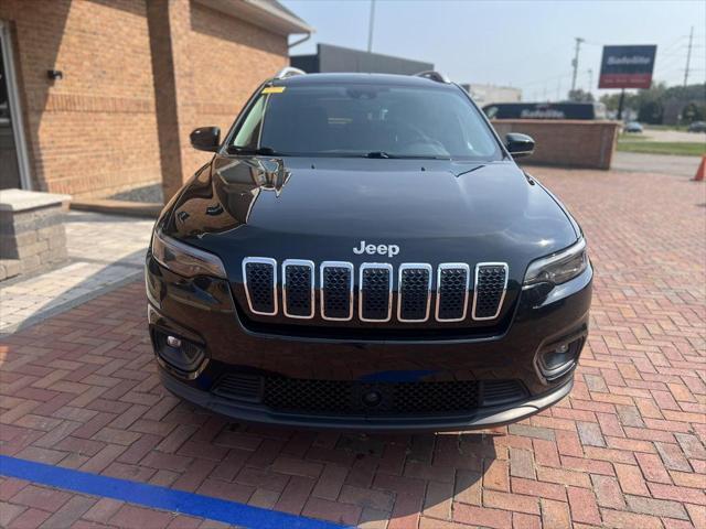 2021 jeep cherokee latitude lux