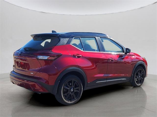 2023 nissan kicks sr
