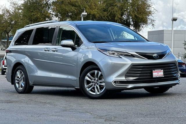 2021 toyota sienna limited 7-passenger