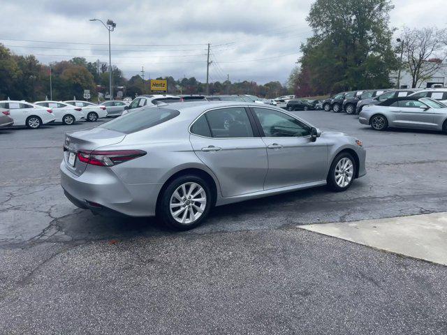 2024 toyota camry le
