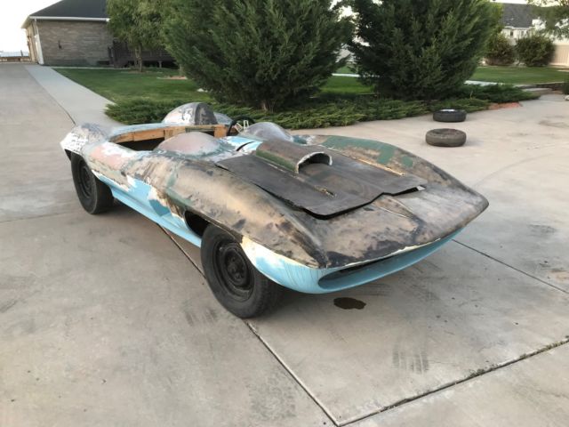 1959 fiberfab centurion corvette stingray racer xp 87 replica- 1960 c1 chassis