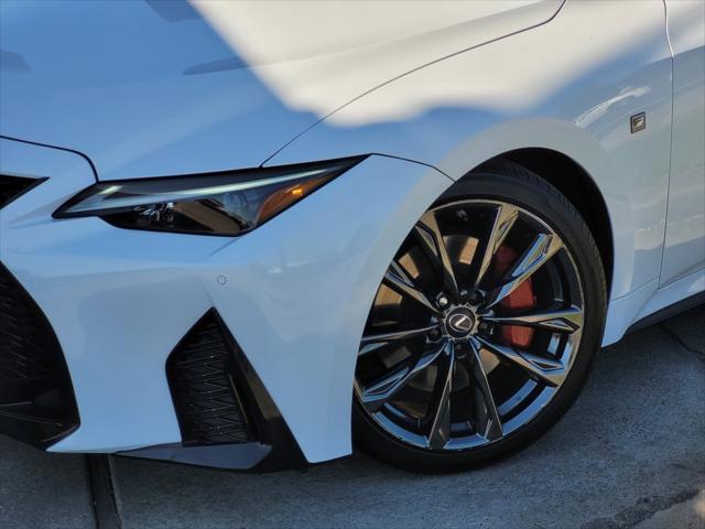 2022 lexus is 350 base