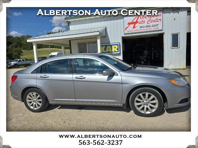 2013 chrysler 200 touring