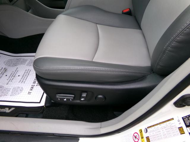 2016 toyota prius v three
