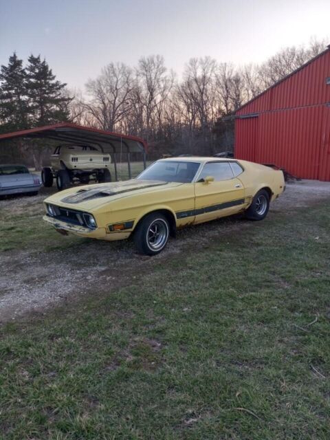 1973 ford mustang coupe yellow fwd automatic