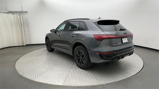 2024 audi q8 e-tron prestige