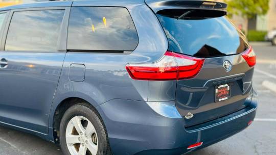 2015 Toyota Sienna