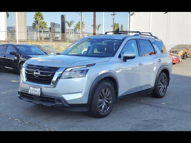 2022 nissan pathfinder