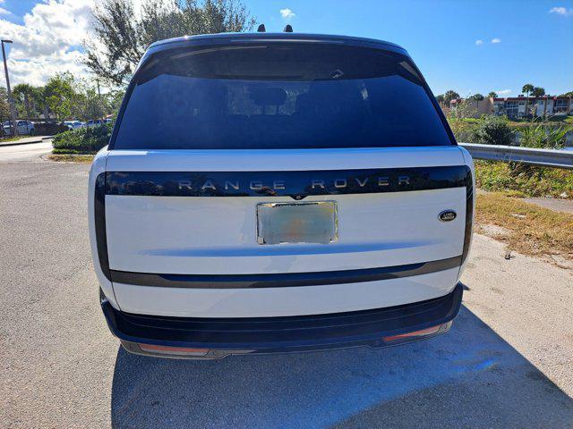 2022 land rover range rover p530 se