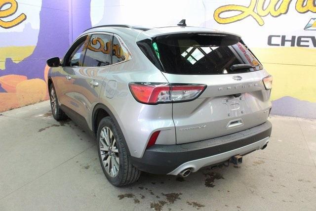 2021 ford escape titanium