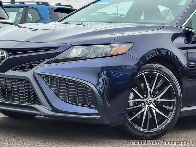 2022 toyota camry se