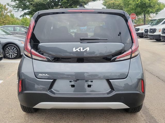 2023 kia soul lx