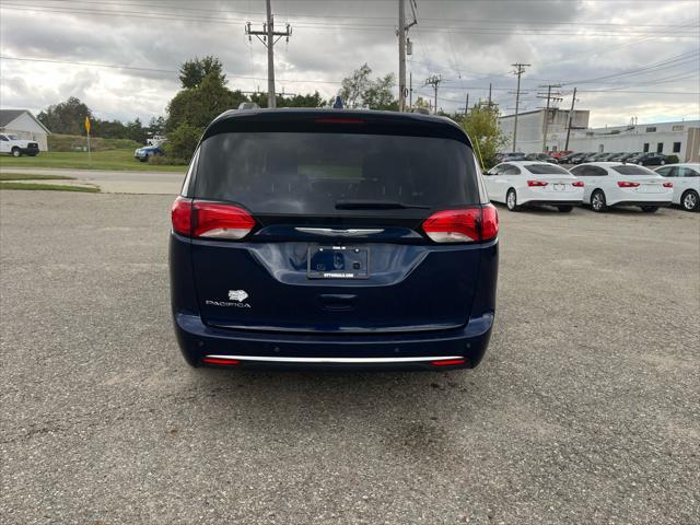 2019 chrysler pacifica touring l
