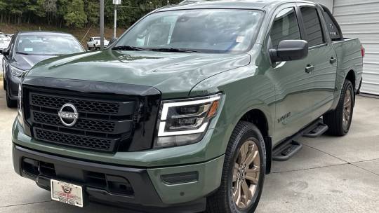 2024 Nissan Titan sv