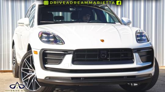 2022 Porsche Macan