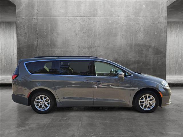 2022 chrysler pacifica touring l